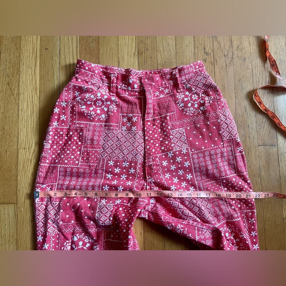 60s Vintage High Waisted Bandana Print Denim Pants - Picture 5 of 8